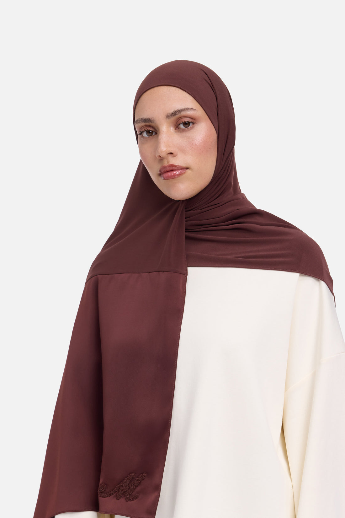 Logo Satin Edge Premium Schal | Dark Cherry