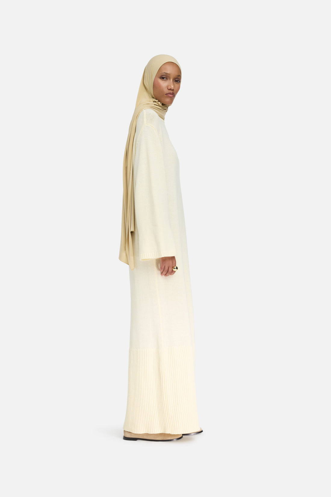 Geripptes Strickkleid | Porcelain