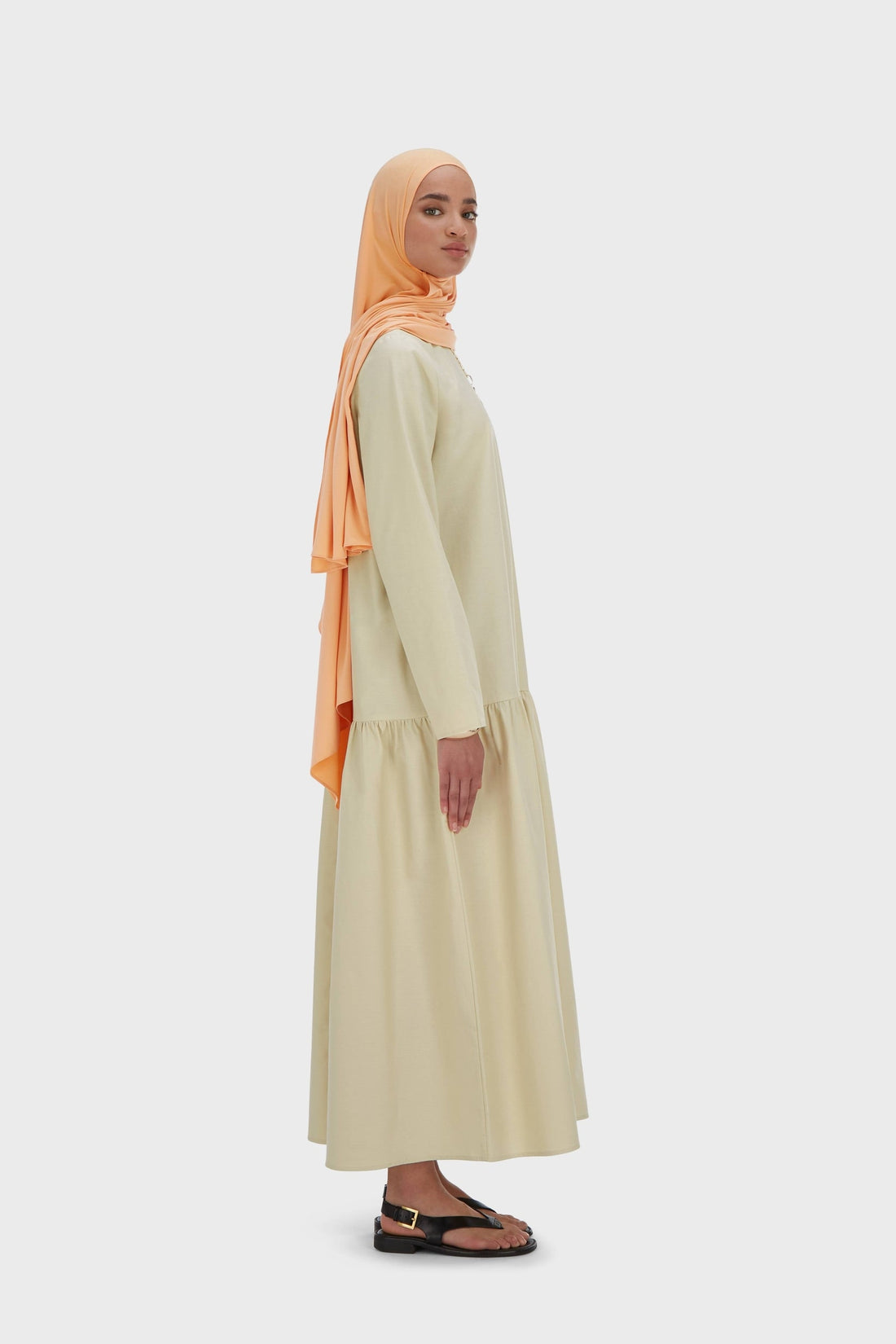 Kleid mit tiefer Taille | Sand