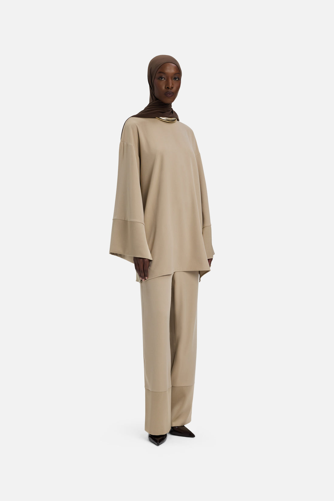 Satinbesatz-Bluse | Mokka